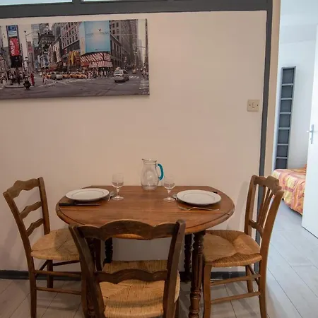 Hyper Centre - Wifi - Cosy - Gare Apartment *